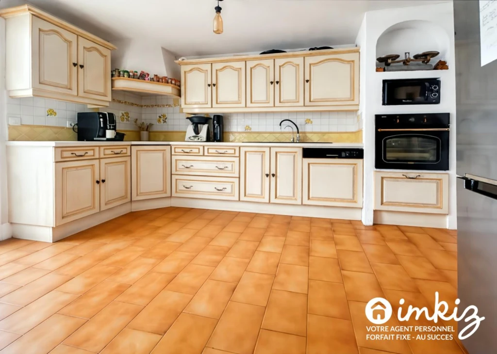 Maison familiale cle en main, DPE C, jardin et box 3