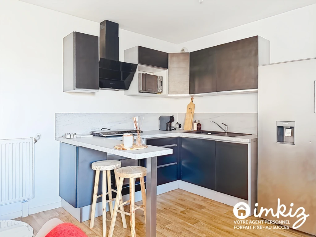 Grand studio / T2, balcon et parking privé 5