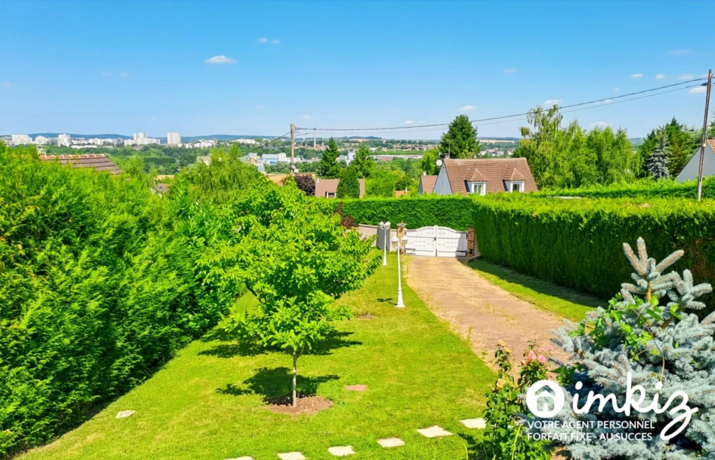 Maison au calme proche commodités 4 pièces 16
