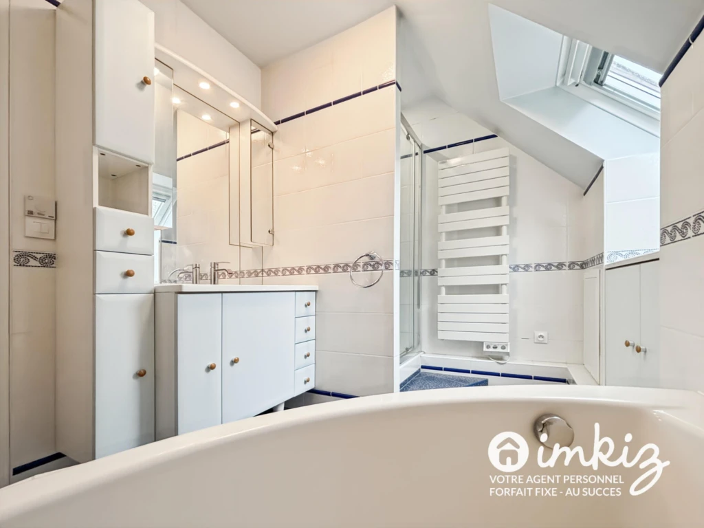 Maison au calme proche commodités 4 pièces 12