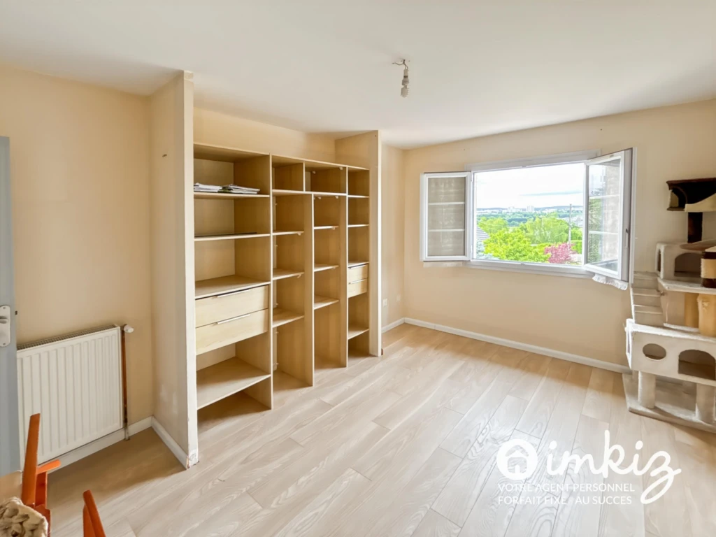 Maison au calme proche commodités 4 pièces 8