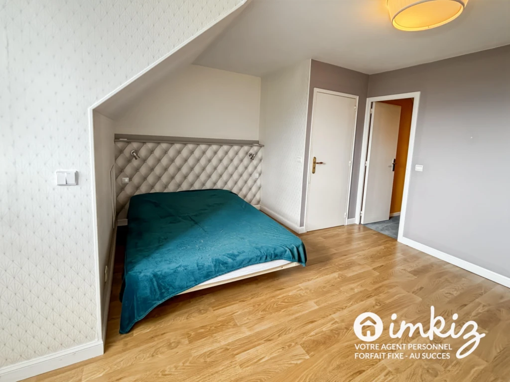 Maison au calme proche commodités 4 pièces 10