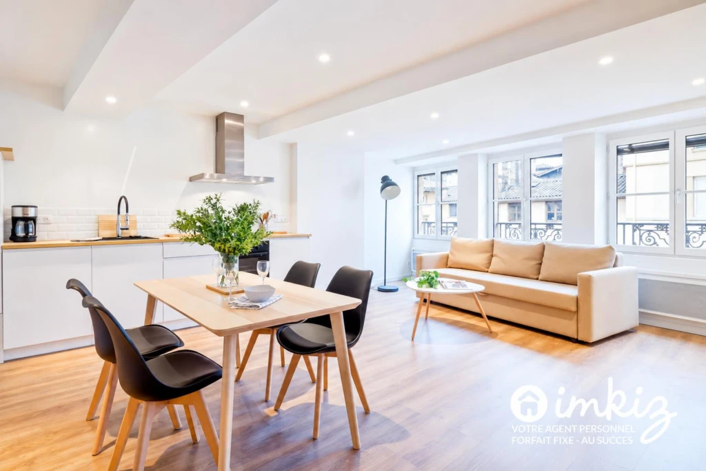 T2 62m² entièrement rénové au cœur du Vieux Lyon 2