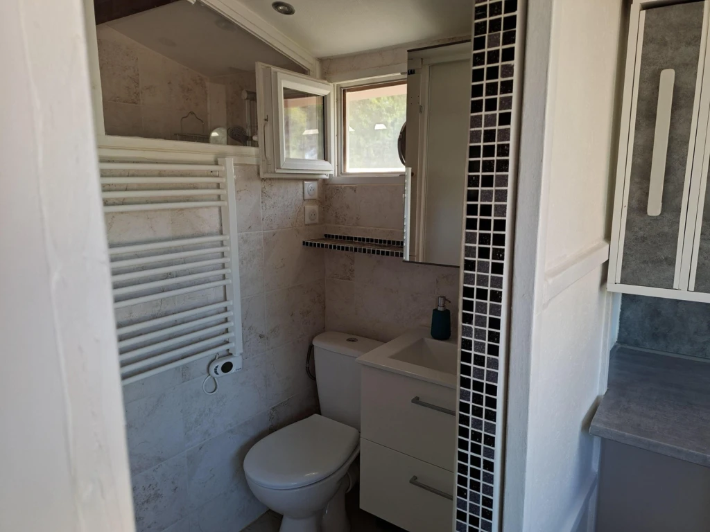 Maison 5 pièces sur terrain clos + annexes 16