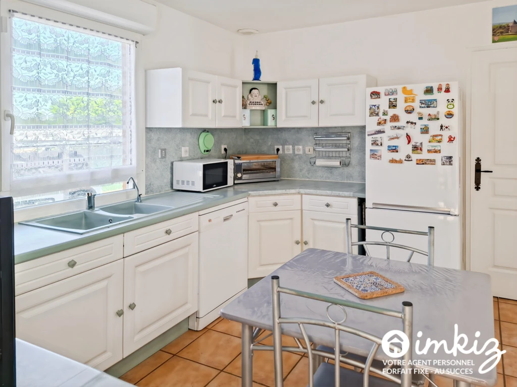 Maison 5 pièces sur terrain clos + annexes 11