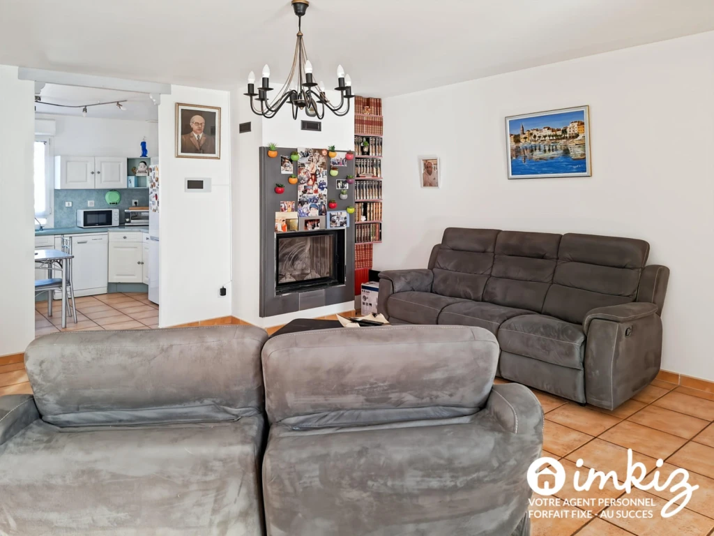 Maison 5 pièces sur terrain clos + annexes 7