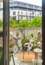 Appartement 2 pièces avec grand balcon cave et garage 3