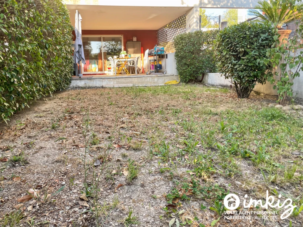 Residence avec piscine - terrasse, jardins et box 1