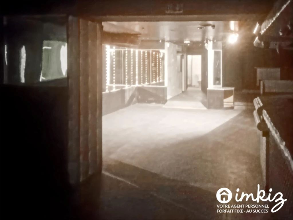 Local commercial + ancien corps de ferme 9
