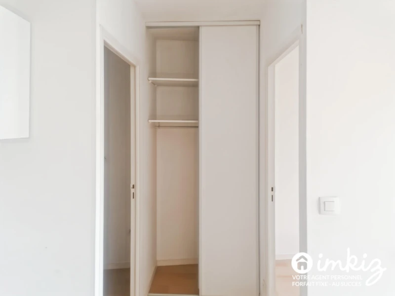 T2 lumineux avec balcon, parking et ascenseur 11