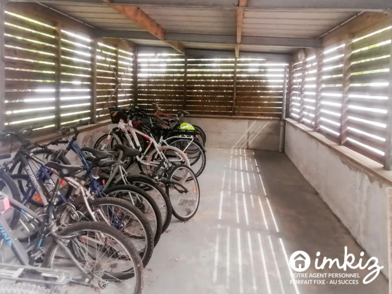 T2 lumineux avec balcon, parking et ascenseur 13