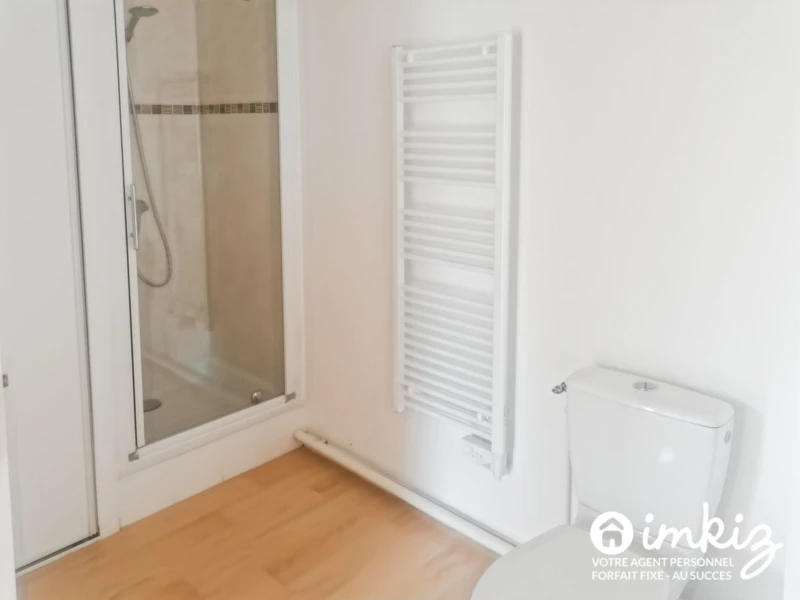 T2 lumineux avec balcon, parking et ascenseur 10