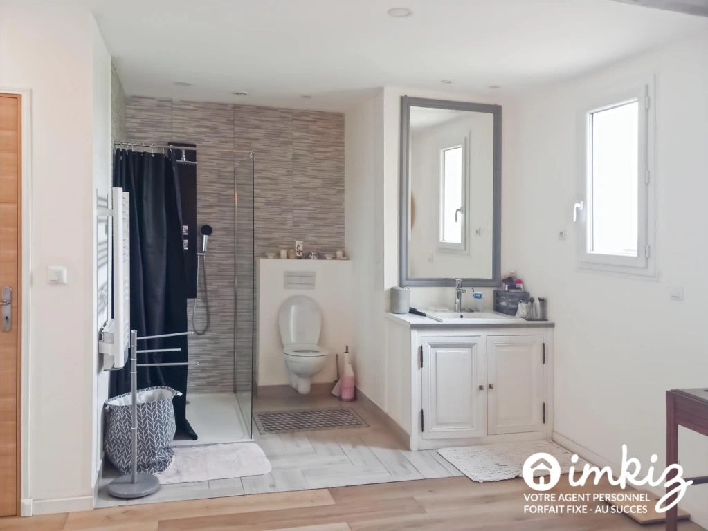 Maison 5 pièces PLAIN-PIED, dépendances et piscine 8