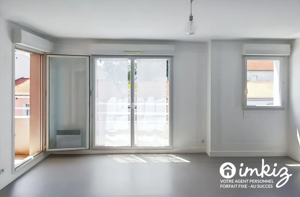Appartement 3 pièces lumineux dans quartier vivant 4