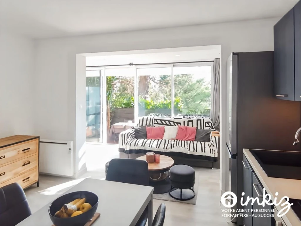 Appartement 2 pièces rez de jardin avec loggia 1