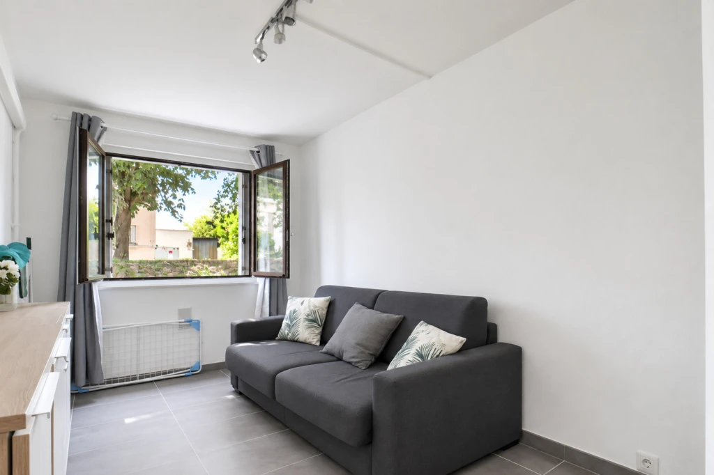 Antony Studio 17m² - sans travaux - calme 1