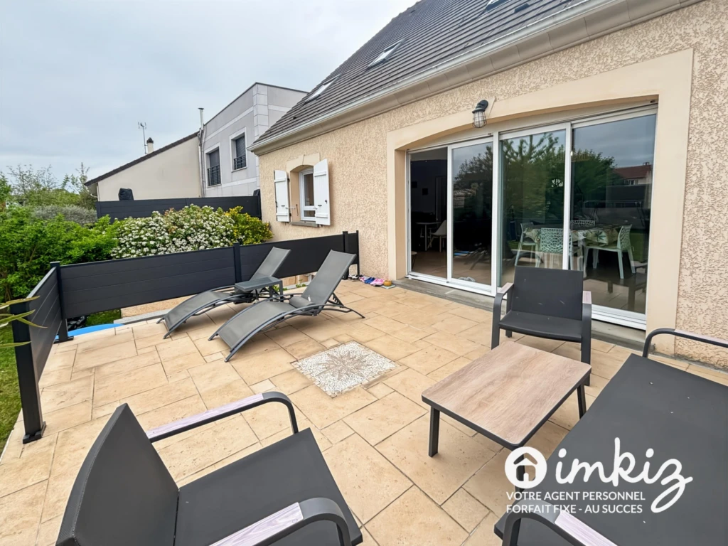 Maison 2011 6 pièces 145m2 - Quartier Saint Pierre 16