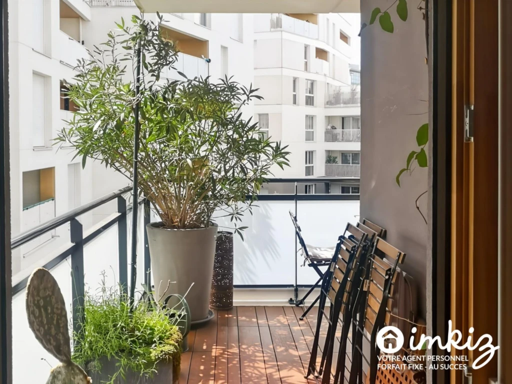 T2 avec terrasse & parking proche métro ligne 12 9
