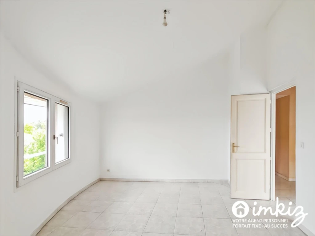Maison d architecte de 7 pièces avec grand terrain 18