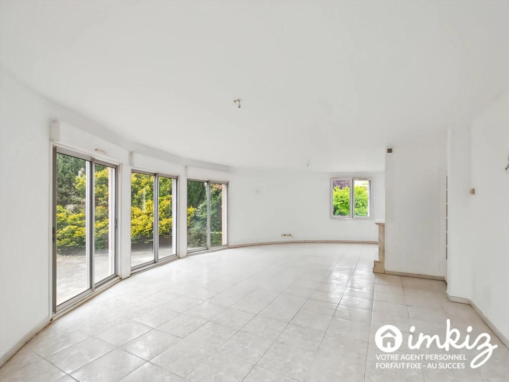 Maison d architecte de 7 pièces avec grand terrain 2