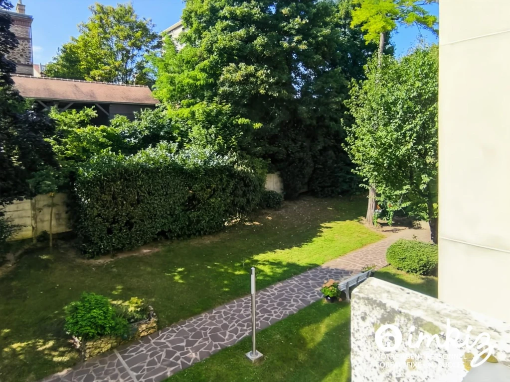 Grand appartement familial à Suresnes 11