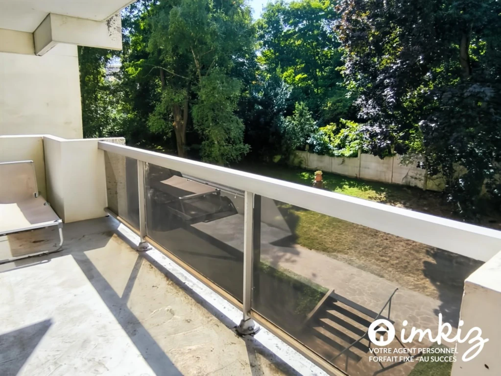 Grand appartement familial à Suresnes 12