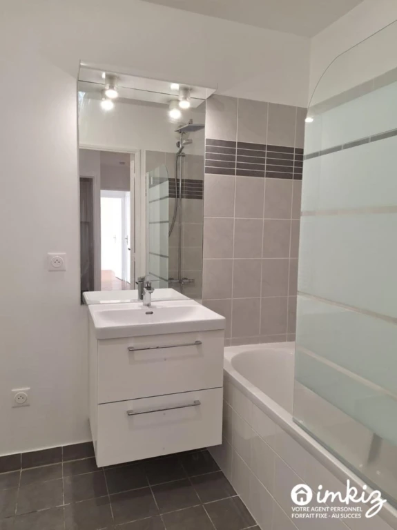 Saint-Ouen – 3P refait à neuf lumineux calme 12