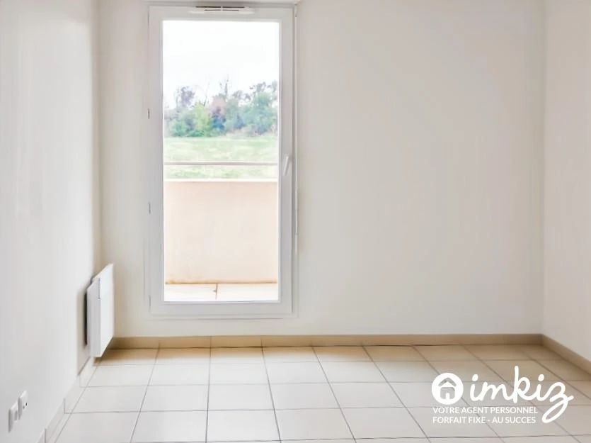 Appartement T2- Vertefeuille - Terrasse et parking 7