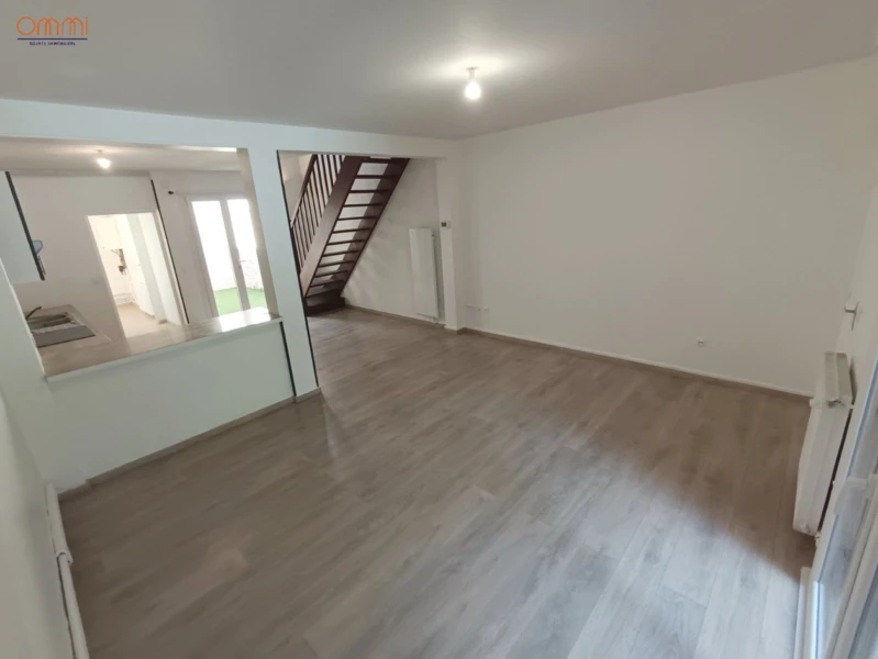 Maison 2 chambres Cour proche Coliseum 1