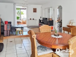 Maison familiale 6 pièces avec piscine et garage 2