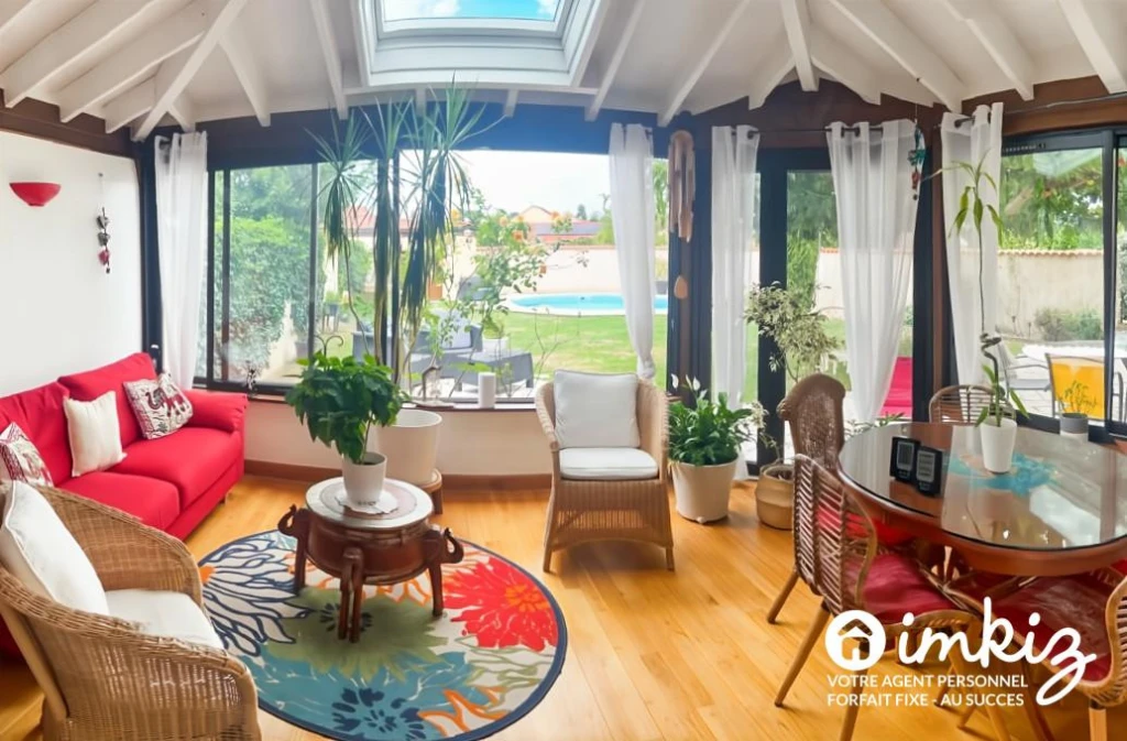 Maison familiale 6 pièces avec piscine et garage 4