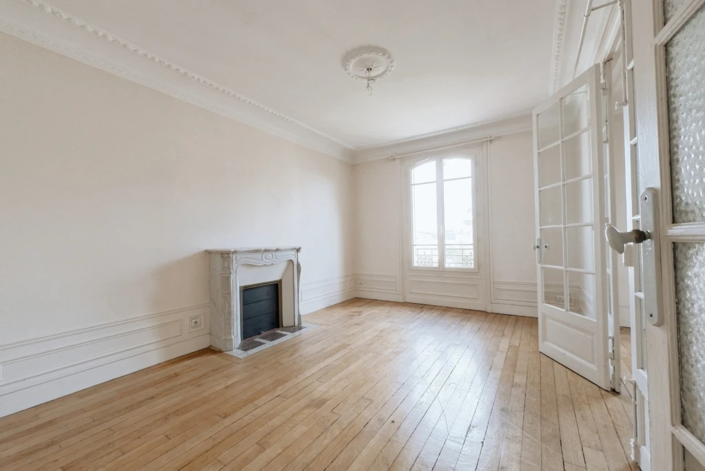 Appartement 4 pièces 95.59m² cave à la mairie 8