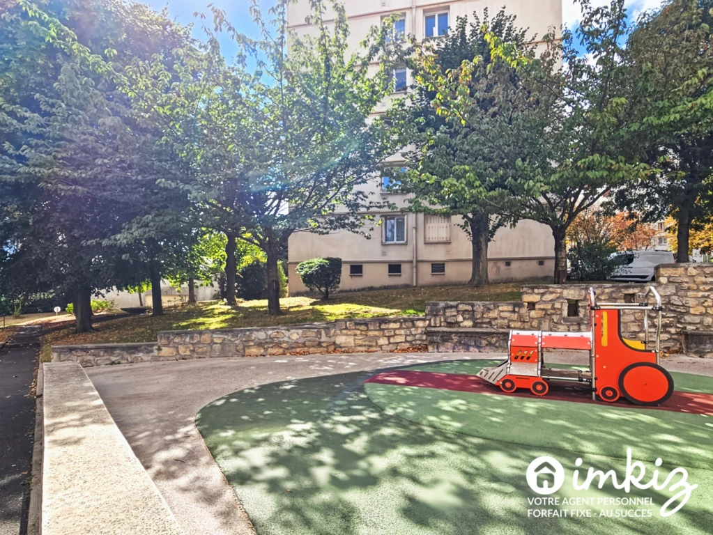 Métro Mairie d'Ivry – 4 pièces vue sur JARDIN 9