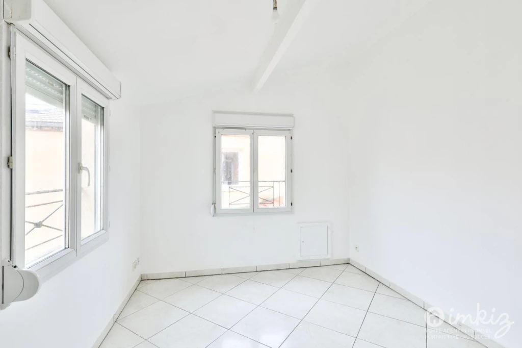 Maison 5 pièces et deux F3 indépendants 11