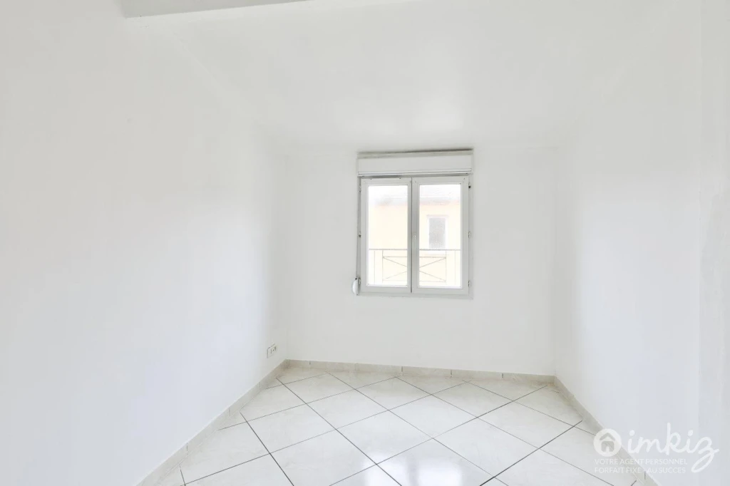 Maison 5 pièces et deux F3 indépendants 8