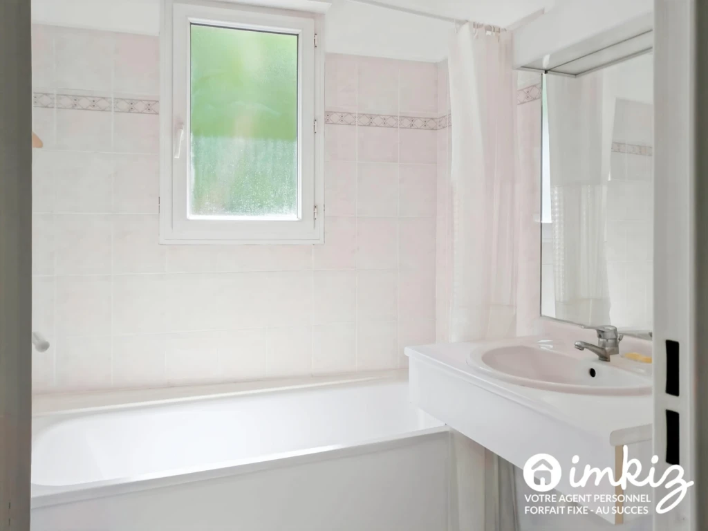 Appartement 4 pièces, accès direct Coulée Verte 14