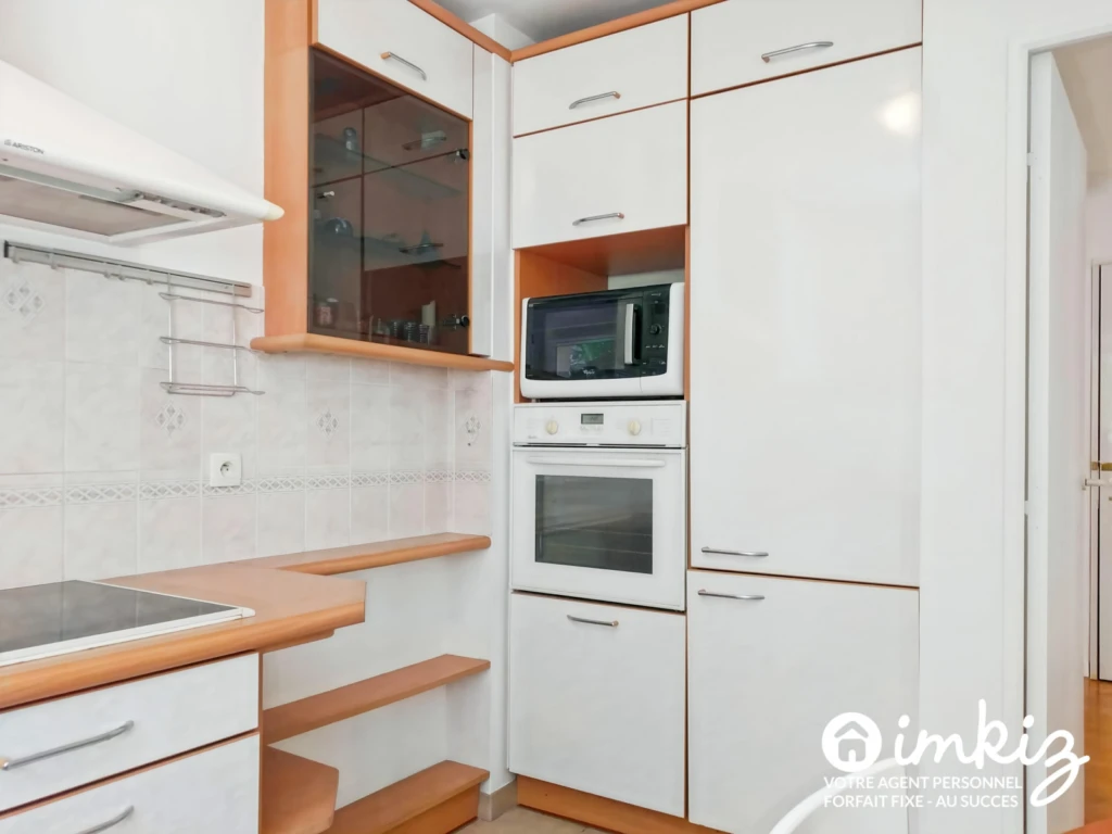 Appartement 4 pièces, accès direct Coulée Verte 9
