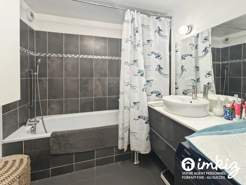 Appartement 3 pièces de 2016 avec terrasse 9