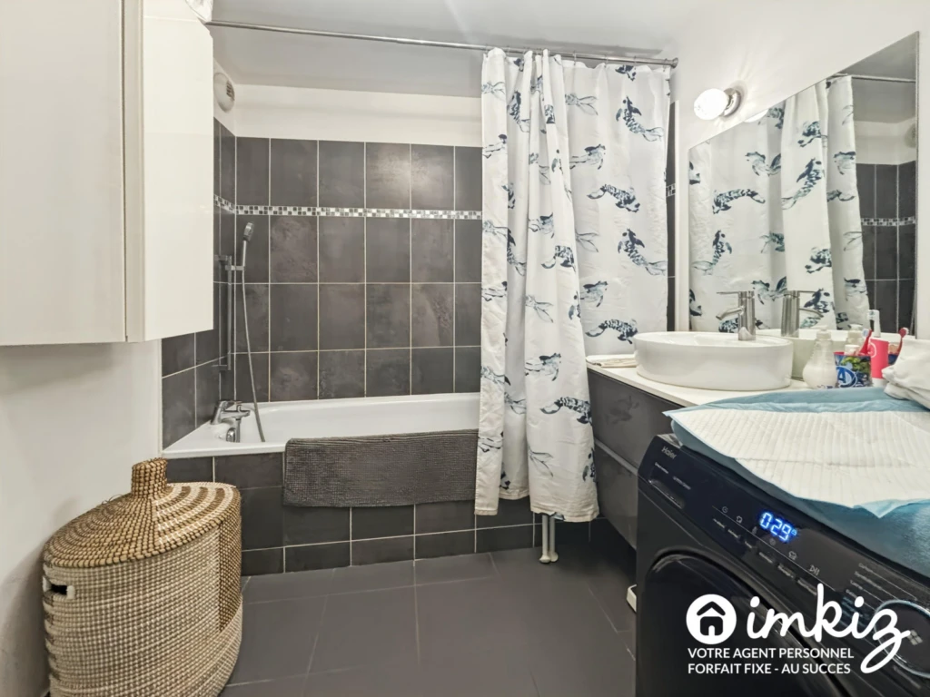 Appartement 3 pièces de 2016 avec terrasse 10