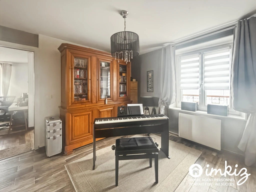 APPARTEMENT 4 PIECES TYPE MAISON DE VILLE 5