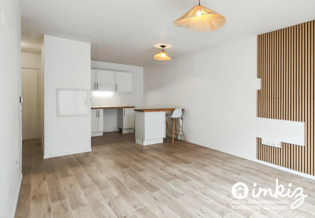 Stains – 2P rénové, terrasse et jardin privatifs 10