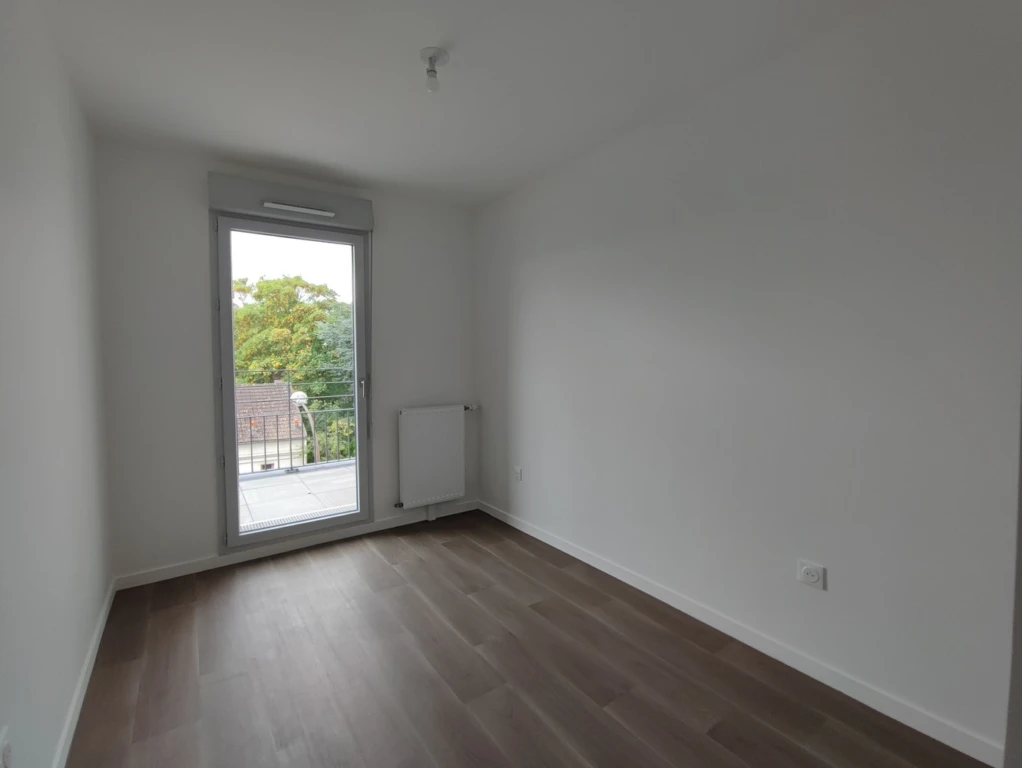 Livry à louer 3 pièces avec balcon et parking double 7