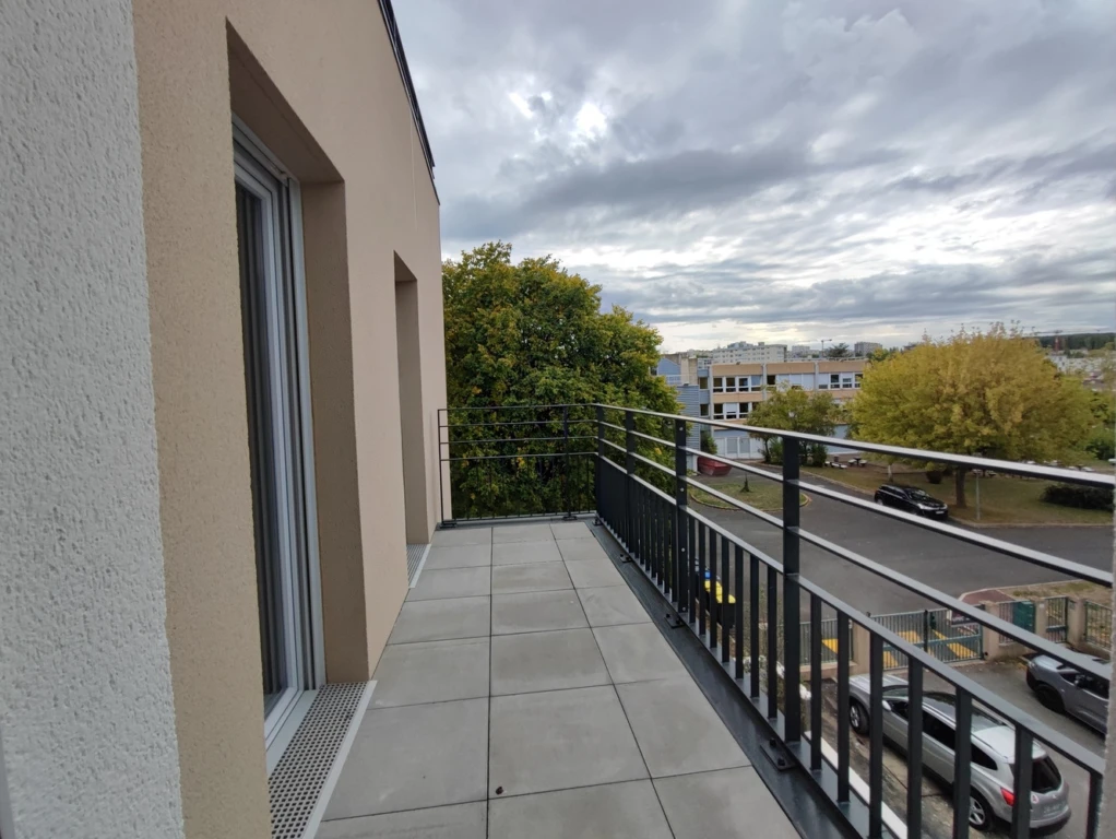 Livry à louer 3 pièces avec balcon et parking double 8