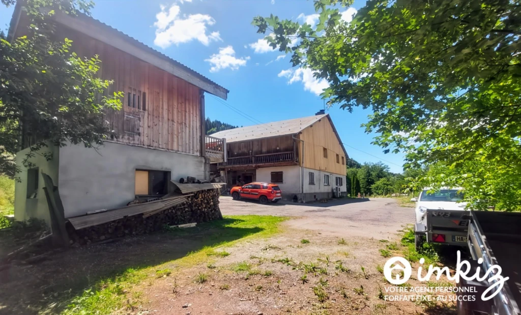 Ferme de 1826 rénovée + Mazot aménagé, 3'800m2 13