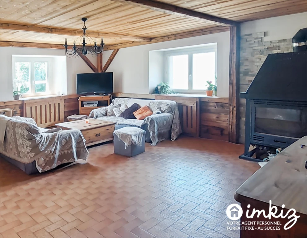 Ferme de 1826 rénovée + Mazot aménagé, 3'800m2 5