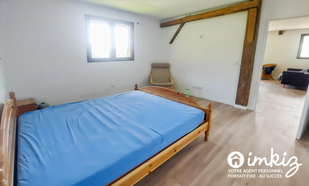 Ferme de 1826 rénovée + Mazot aménagé, 3'800m2 8