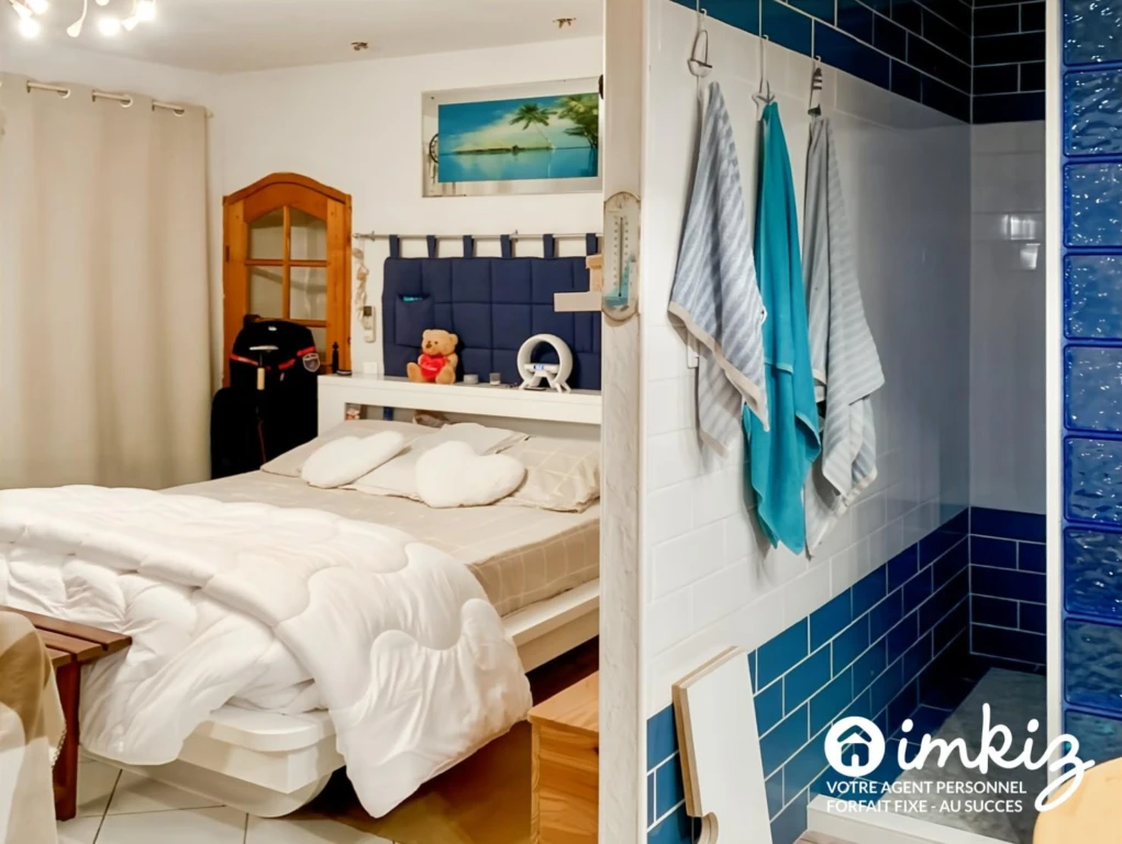 LONGÈRE EN PIERRE – 4 CHAMBRES – DÉPENDANCES 10