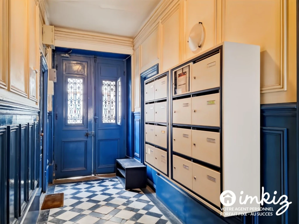 Paris 20ᵉ Studio avec mezzanine et cour privative 9