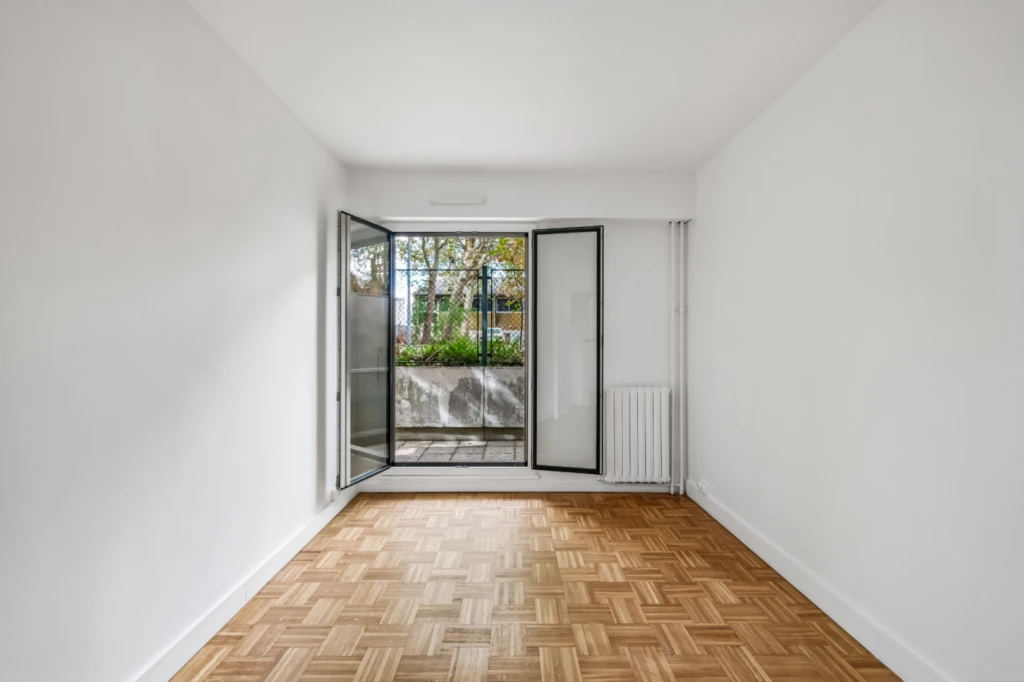 2 pièces - PARIS 20 8