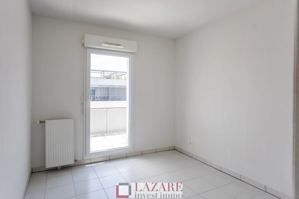 T3 AVEC BALCON QUARTIER MONTAUDRAN 8